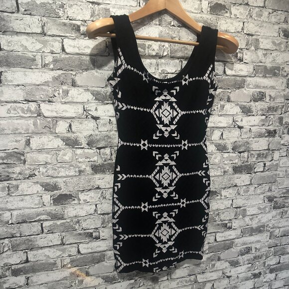 EUC Xhilaration Black & White Bodycon Dress Size XS - Picture 2 of 12